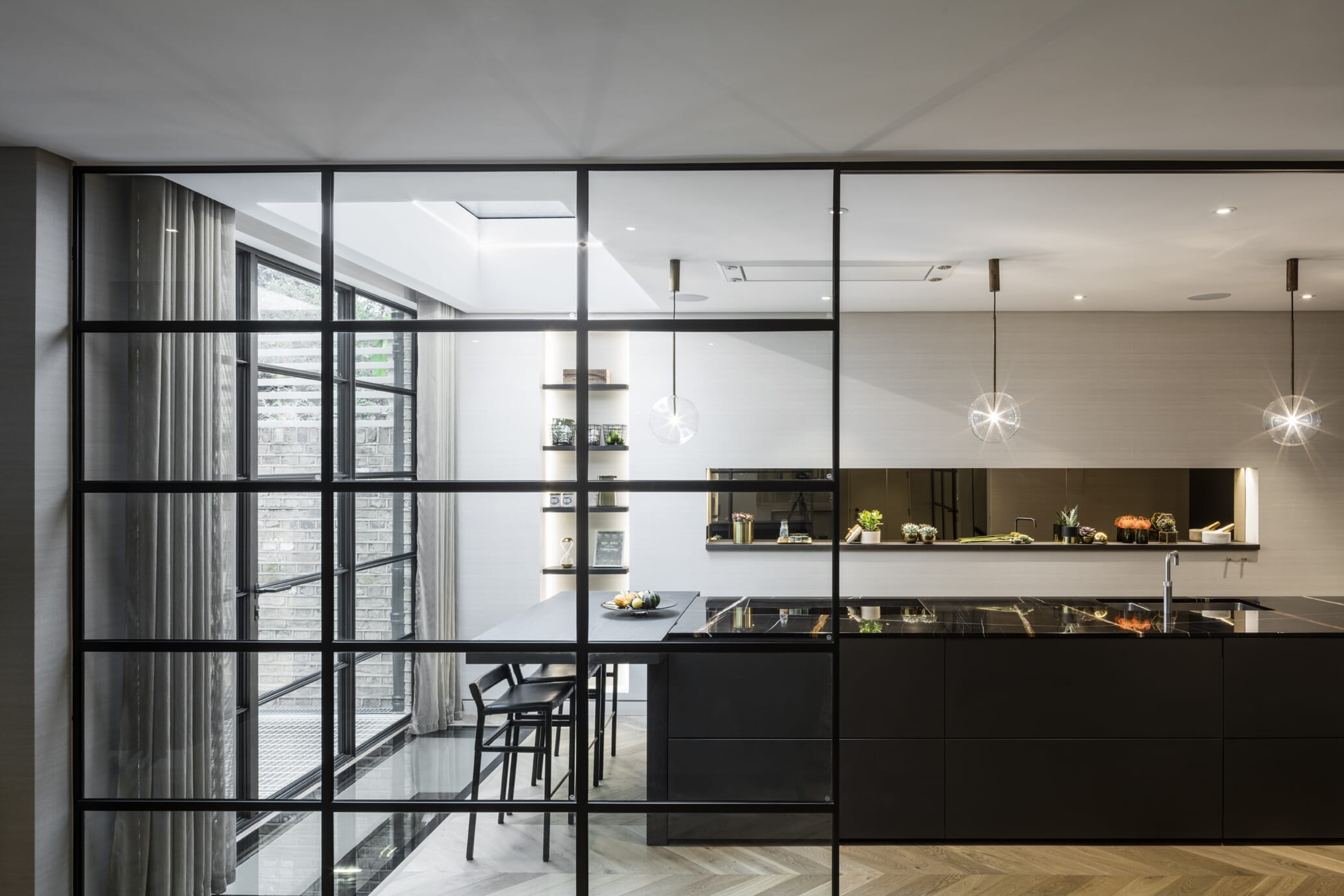 MHB-SL30-ISO-Residence-UK-London-1